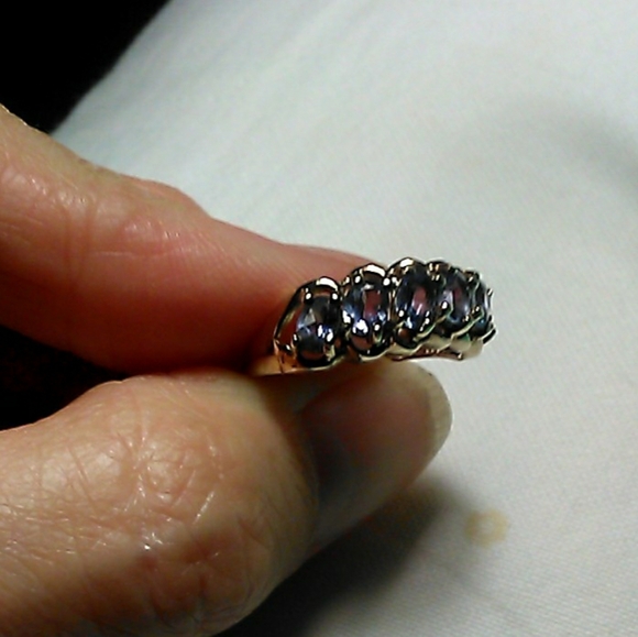 GORGEOUS 10 KT GOLD TANZINITE RING 5 1/4 (6 RARE STONES) RARER THAN DIAMONDS) - Picture 5 of 11